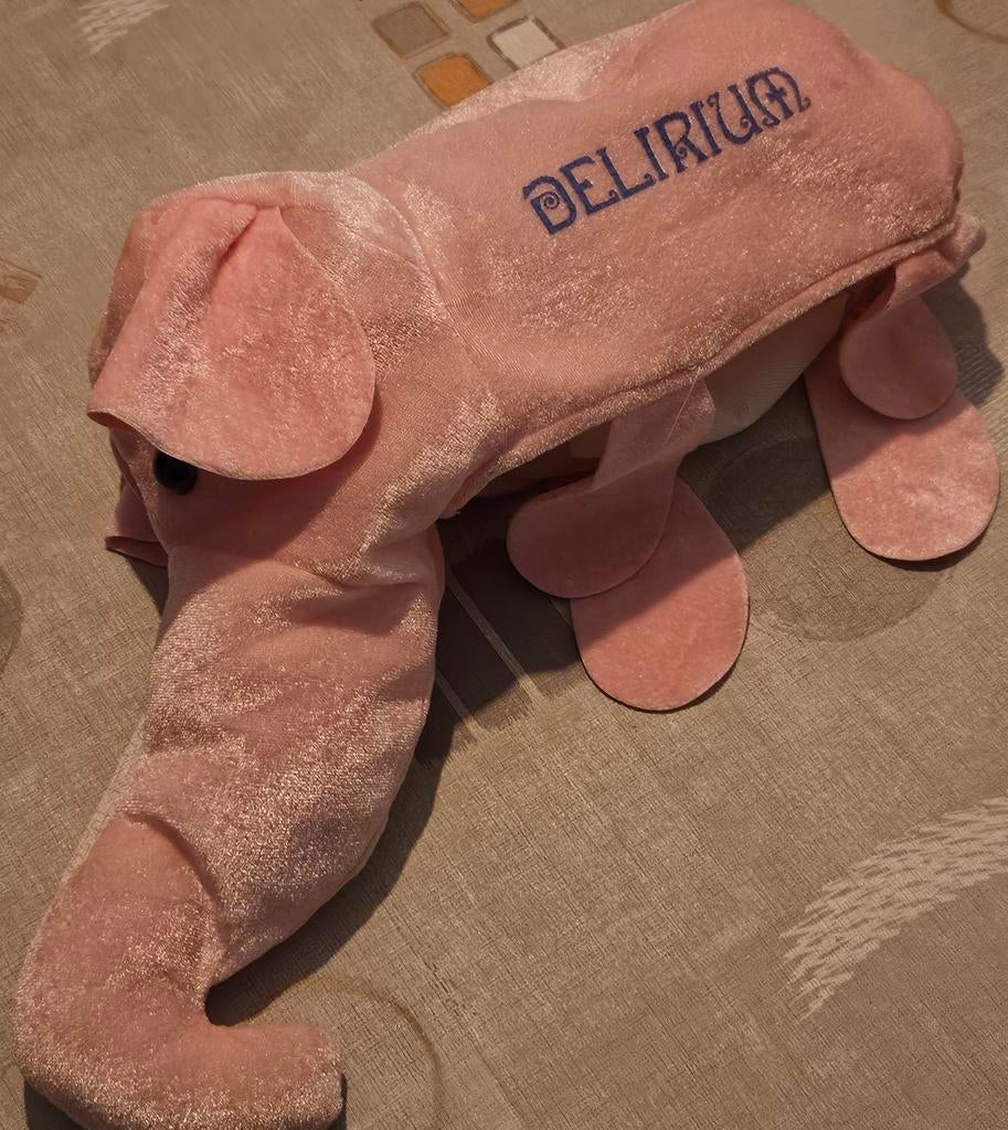 Bonnet en peluche Delirium rose
Afficher l'image, Collections, Enlèvement ou Envoi, Comme neuf