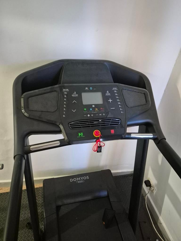 Tapis de course T900C, Sports & Fitness, Enlèvement