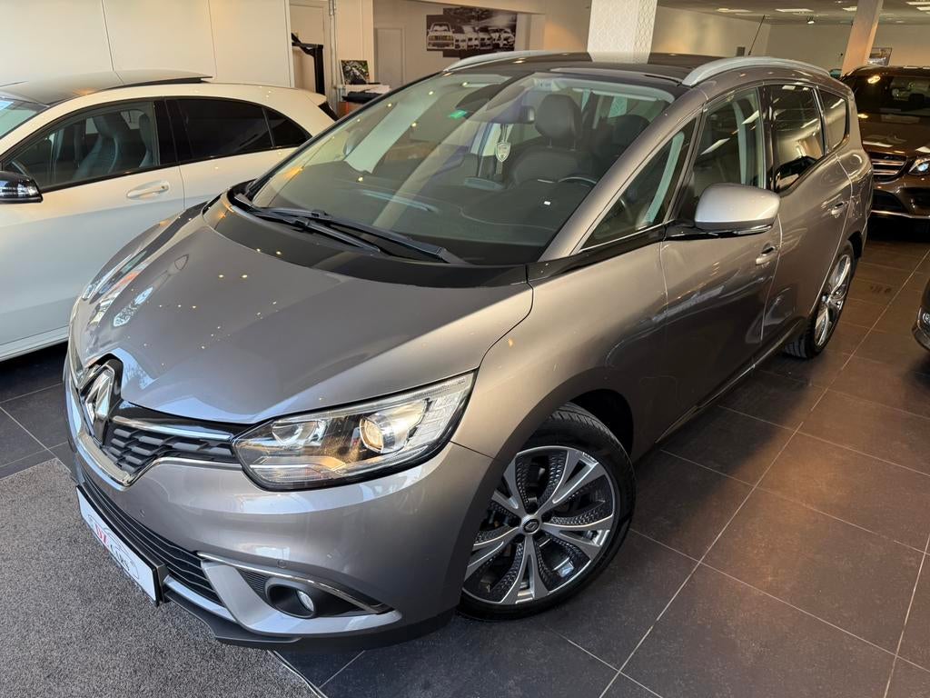 RENAULT SCENIC 1.5DCI 110PK |NAVI | 7 PLAATSEN | PANO DAK |, Auto's, Renault, Monovolume, 4 cilinders, Leder en Stof, 7 zetels