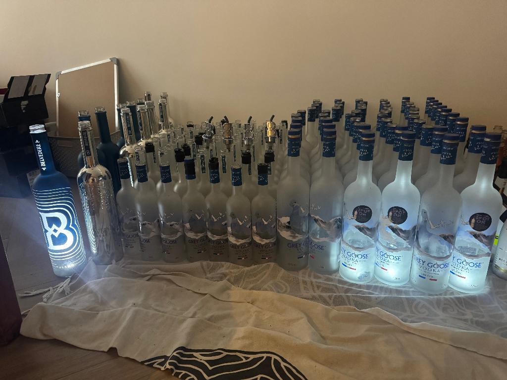 Grey goose 1.75L flessen met LED, Collections, Enlèvement