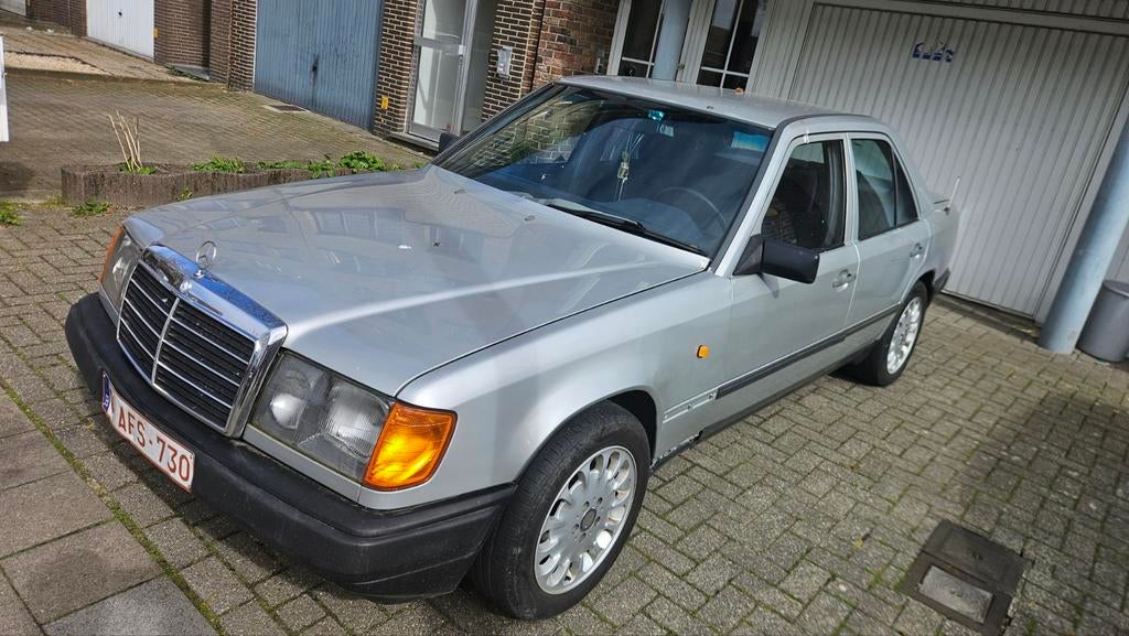 Mercedes w124, Ophalen