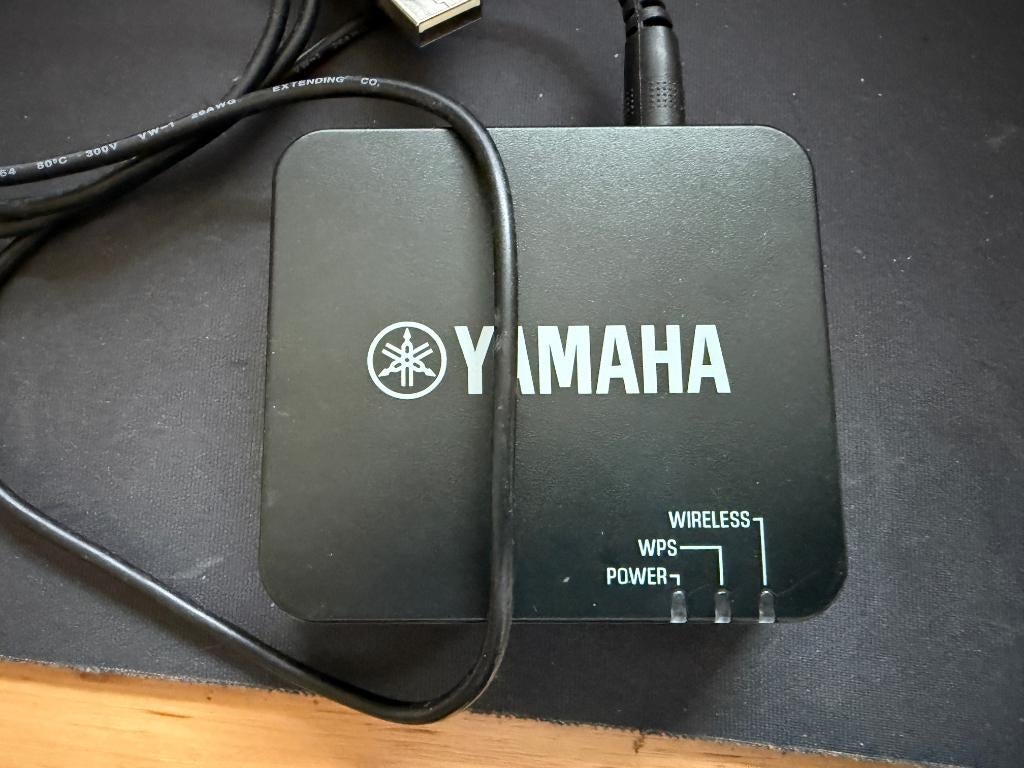 yamaha wifi netwerk adapter YWA-10, Audio, Tv en Foto, Professionele apparaten, Ophalen, Zo goed als nieuw, Audio