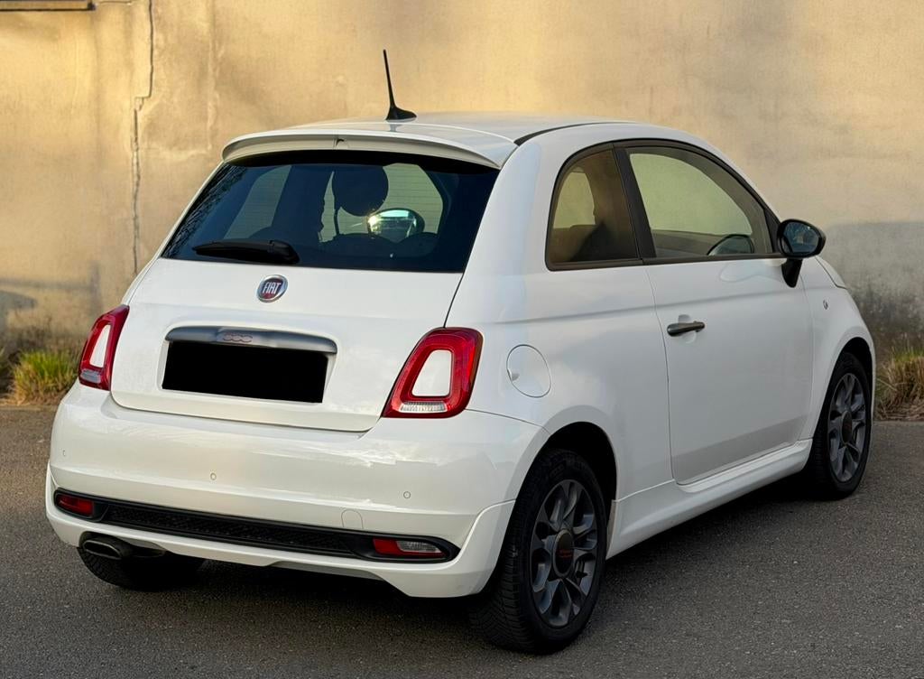 Fiat 500 1.2i / 2019 / Facelift / Apple carplay / Pdc /Airco, Auto's, Fiat, Voorwielaandrijving, 4 zetels, 4 cilinders, Leder en Stof