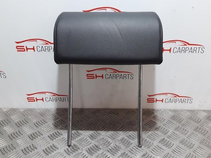 Hoofdsteun van een Mercedes B-Klasse, Gebruikt, -, Ophalen of Verzenden, -