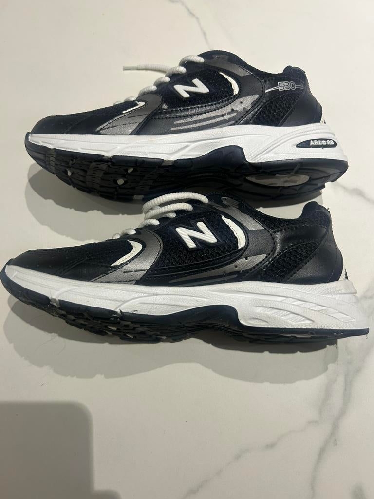 New Balance 530 Zwart/Zilver/Wit – Maat 44, Enlèvement, Comme neuf, Noir
