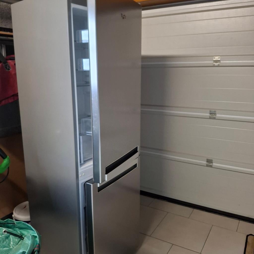 Frigo congélateur Whirlpool, 160 cm ou plus, Comme neuf, Enlèvement, 60 cm ou plus