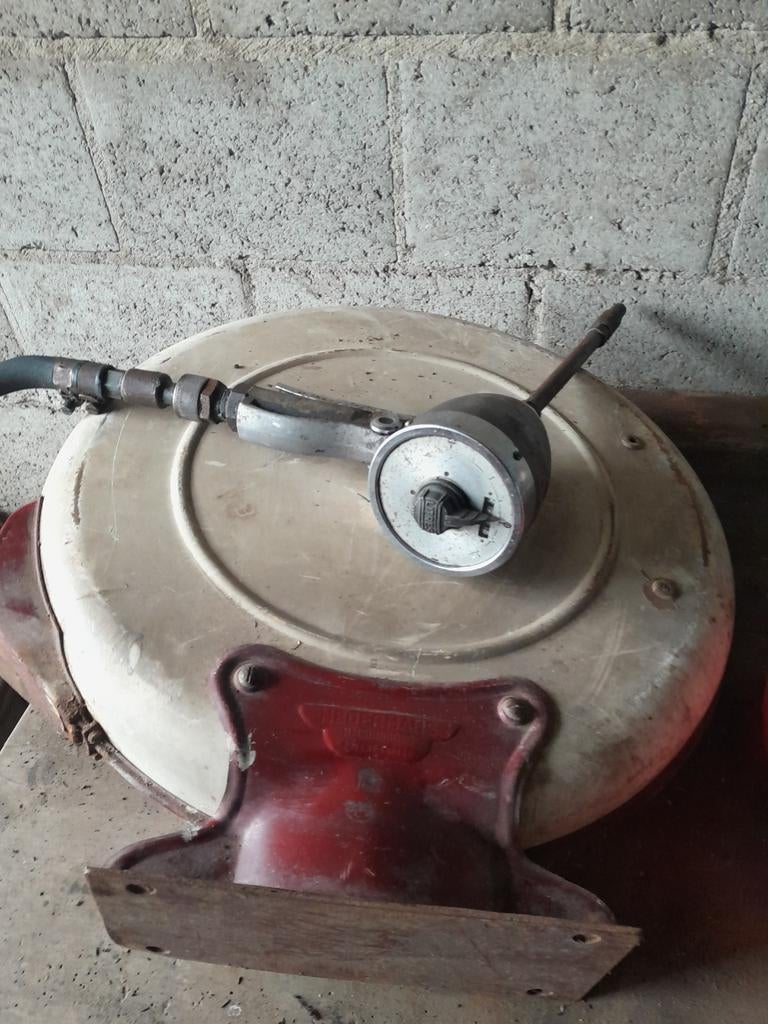 Nedermans oliepomp, Enlèvement