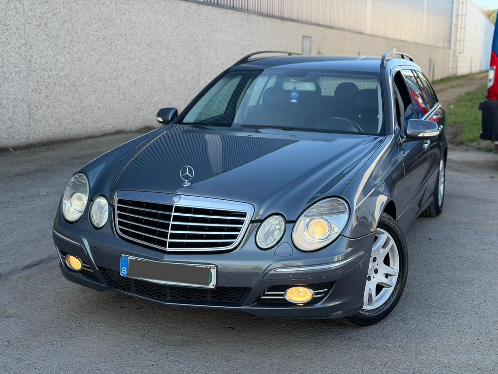 Mercedes-Benz E 220 Avantgarde FaceLift Automaat NaviPro!*, Auto's, Mercedes-Benz, Automaat, Bedrijf, 5 deurs, Euro 4