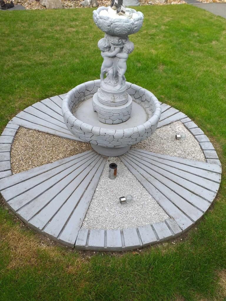 Fontaine, Jardin & Terrasse, Enlèvement, Utilisé, Béton, Fontaine