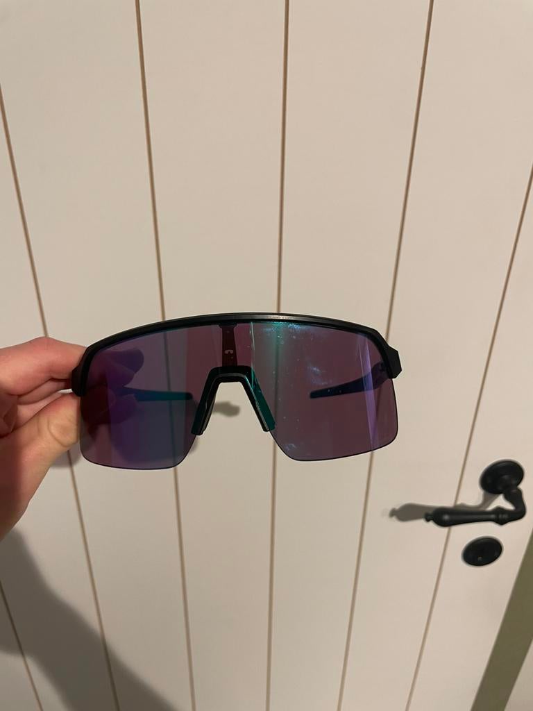 Oakley sutro lite, Enlèvement, Comme neuf, Oakley