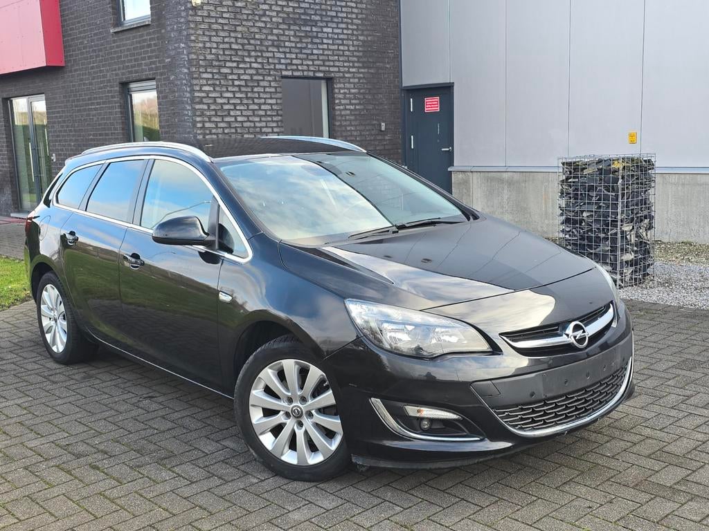 Opel Astra break 2016 135.000km/euro6/airco/garantie keuring, Parkeersensor, Bedrijf, Astra, Te koop
