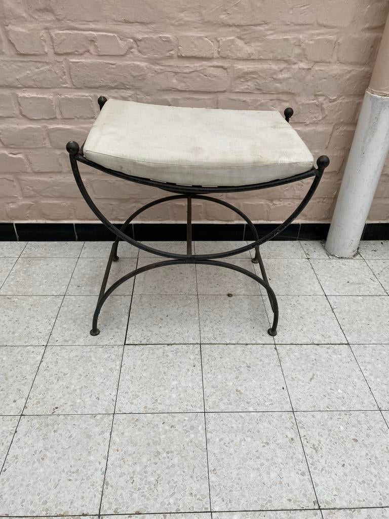 Voet of zitbankje, Ophalen, Zo goed als nieuw