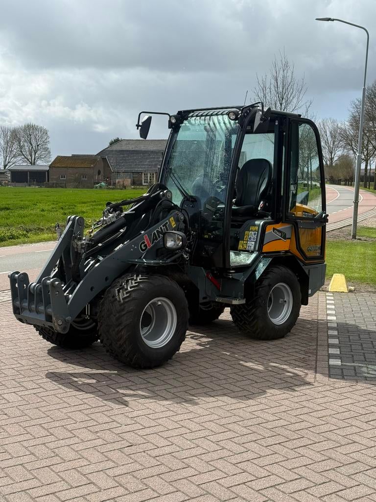 Giant g2700 extra hd demo 60 uur !, Hobby en Vrije tijd, Modelbouw | Auto's en Voertuigen, Ophalen of Verzenden