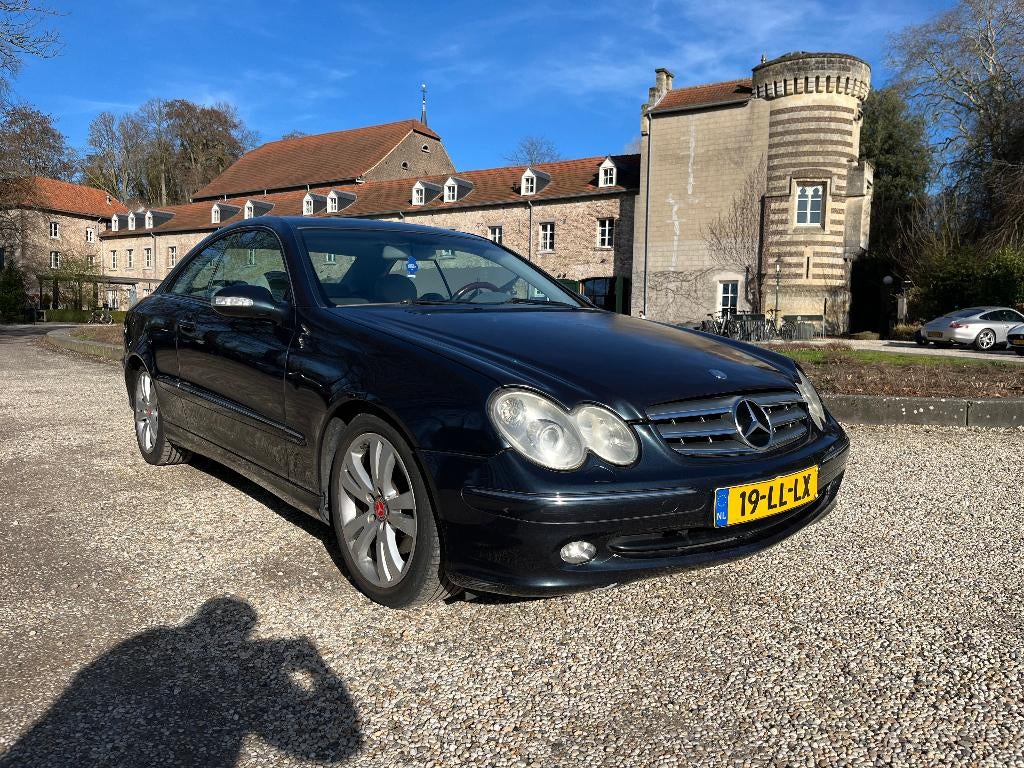 mercedes-benz clk 320, Autos, Mercedes-Benz, Cuir, Achat, 6 cylindres, Automatique