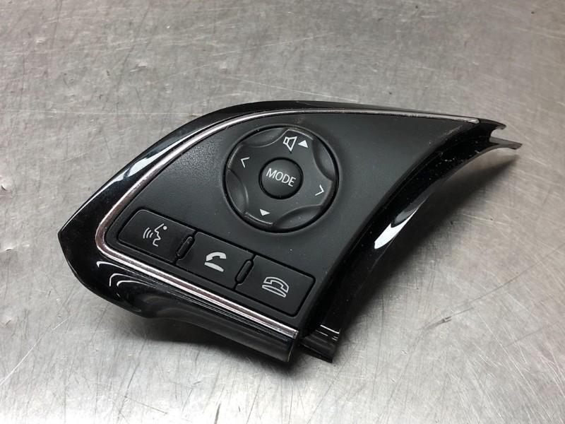 DIVERSEN Mitsubishi Eclipse Cross (GK / GL) (|8616A040|), Gebruikt, Mitsubishi