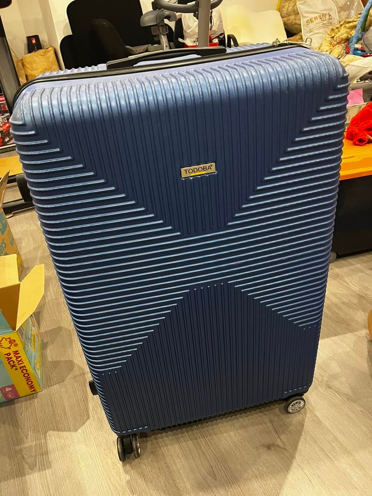 Grande Valise rigide, Enlèvement, Comme neuf