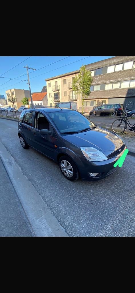 Ford Fiesta essence, Autos, Particulier, Essence, Achat