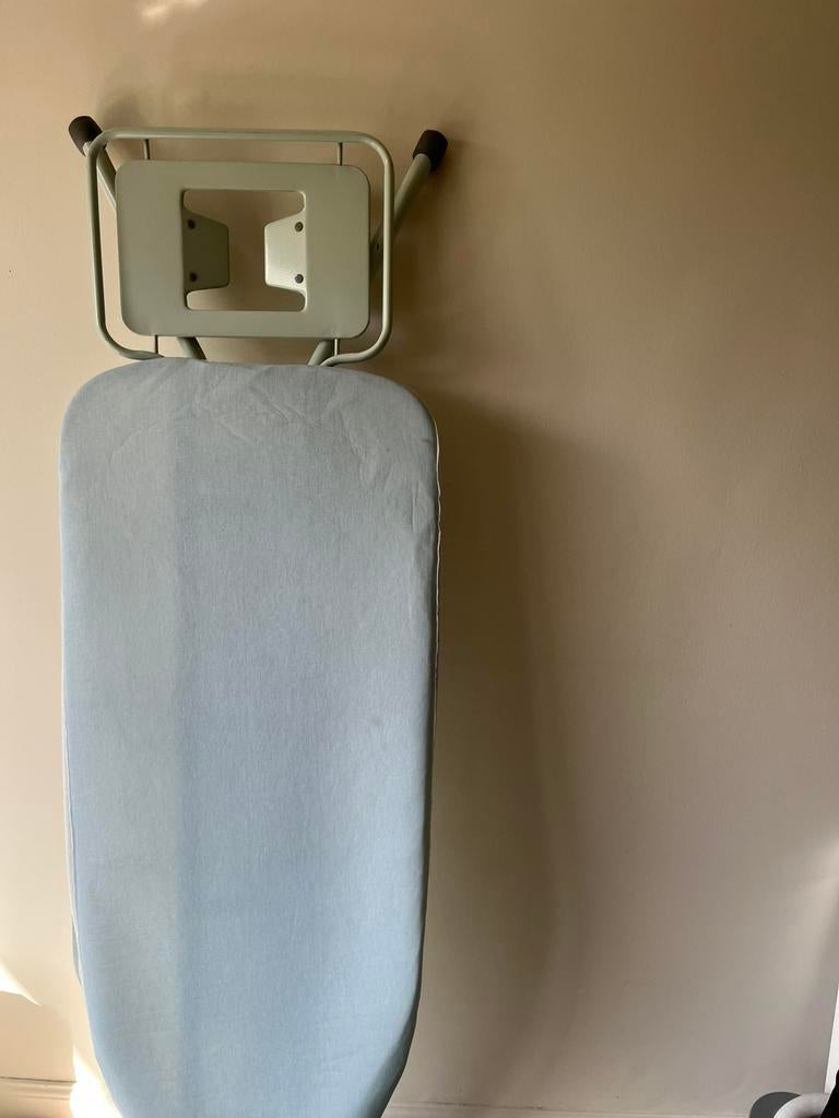 Strijkplank, Elektronische apparatuur, Strijkijzers en Strijkplanken, Ophalen, Zo goed als nieuw