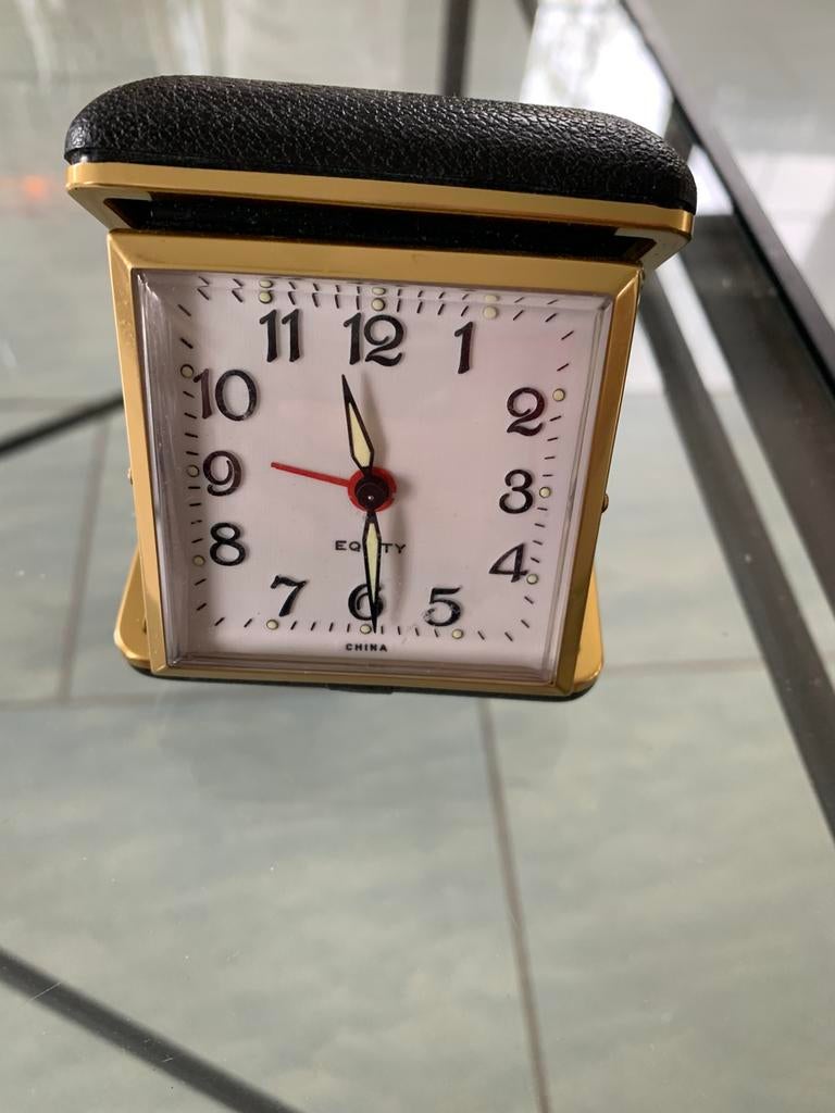 Vintage. Réveil mécanique de voyage ! Parfait etat!, Enlèvement, Utilisé