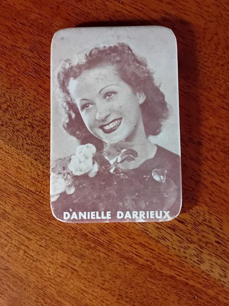 Miroir de poche vintage - Danielle Darrieux, Envoi