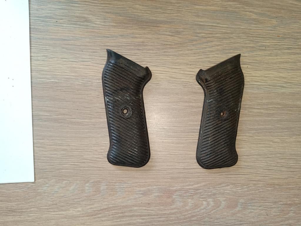 Plaquette Bakélite MG42, Collections, Enlèvement ou Envoi