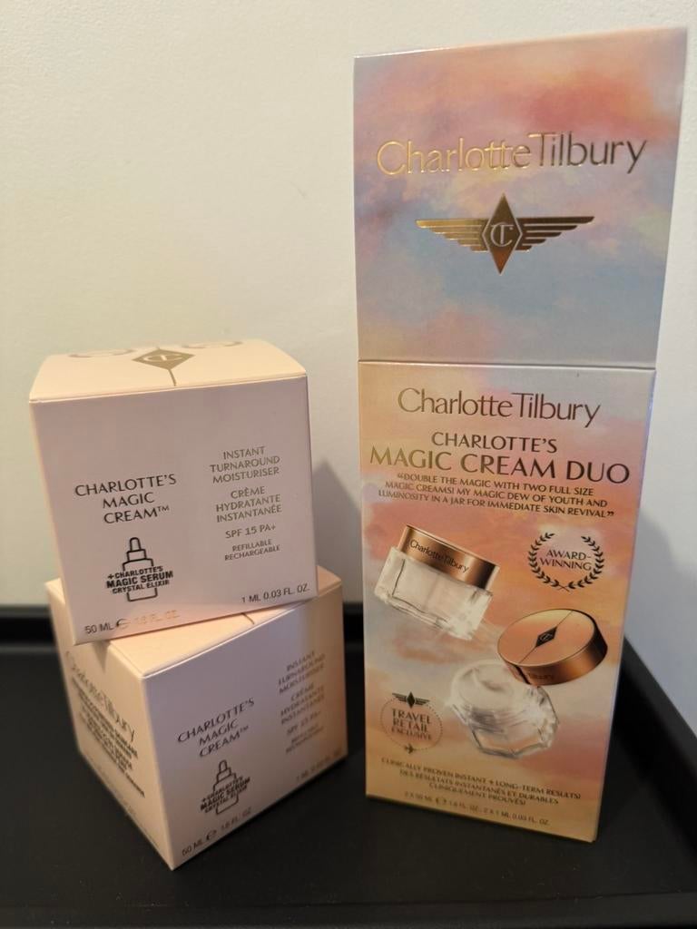 Coffret Charlotte Tilbury - Charlotte's Magic Cream Duo, Ophalen of Verzenden, Nieuw, Gehele gezicht, Verzorging