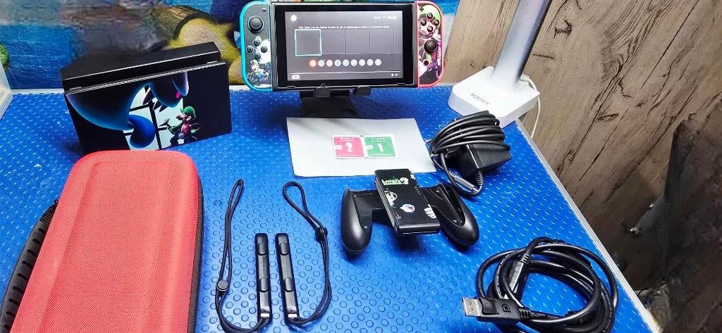 console switch / custom luigi's (complete + garantie ), Enlèvement ou Envoi, Comme neuf