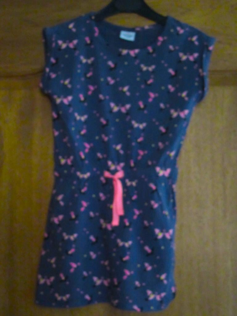 Robe TAO taille 6ans, Enfants & Bébés, Robe ou Jupe, Tape à l'oeil, Enlèvement, Utilisé
