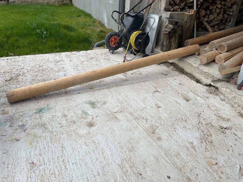 Rondins de bois vendre., Jardin & Terrasse, Bois dur, Comme neuf, Enlèvement, 250 cm ou plus