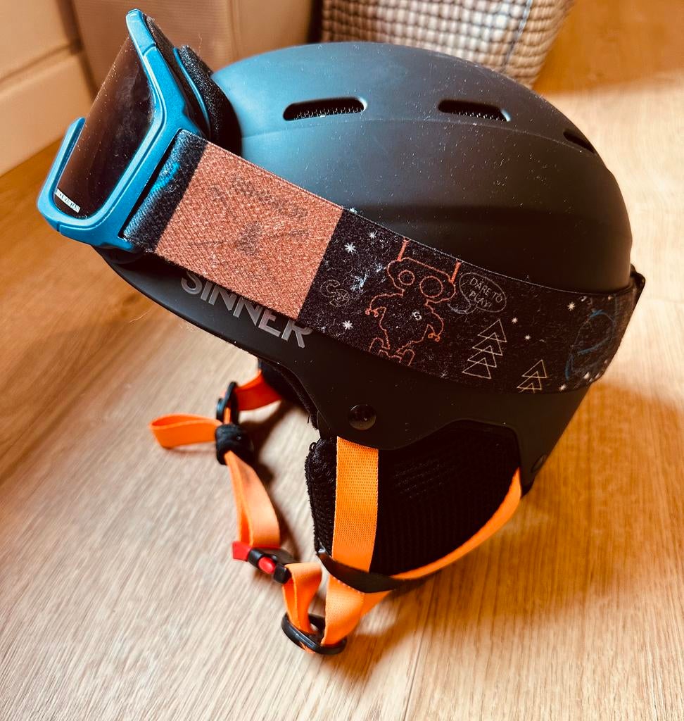 Skihelm en skibril kids Sinner, Ophalen, Zo goed als nieuw