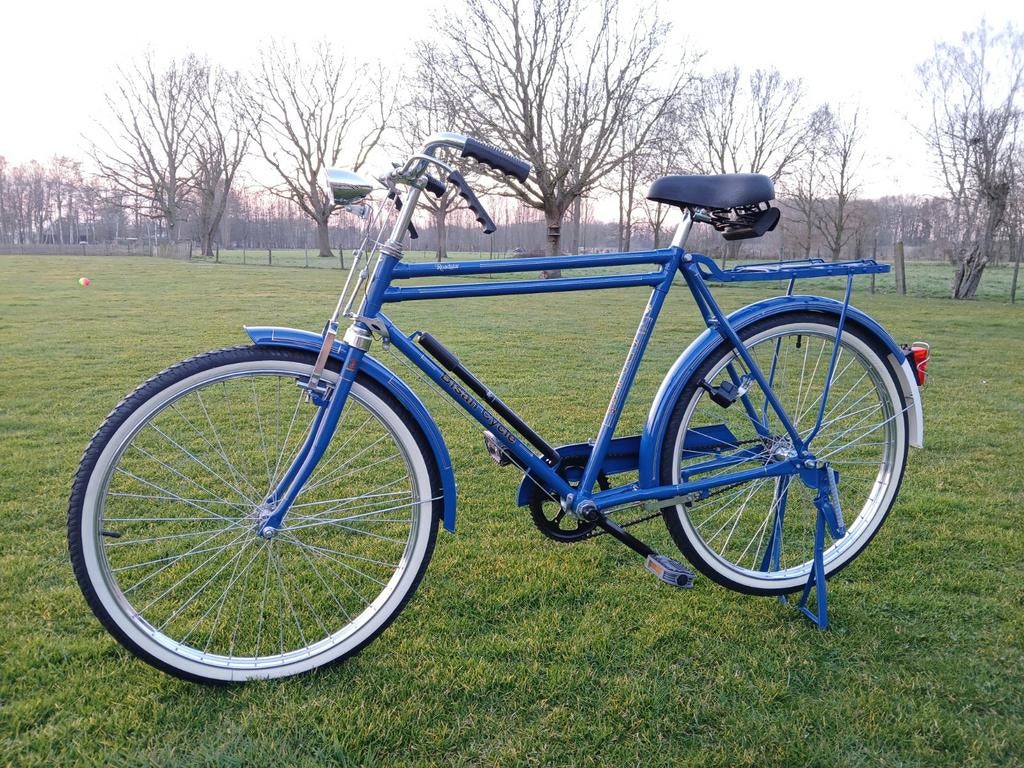 Nieuwe Bisan fiets, Ophalen