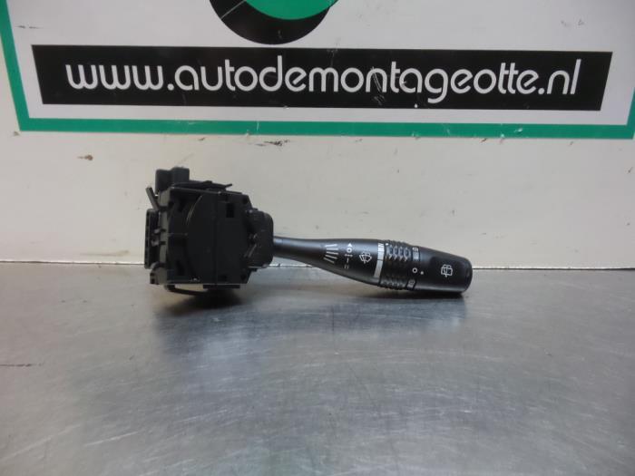 Commutateur essuie-glace d'un Mitsubishi Space Wagon (Space, -, 3 mois de garantie, Utilisé, Mitsubishi