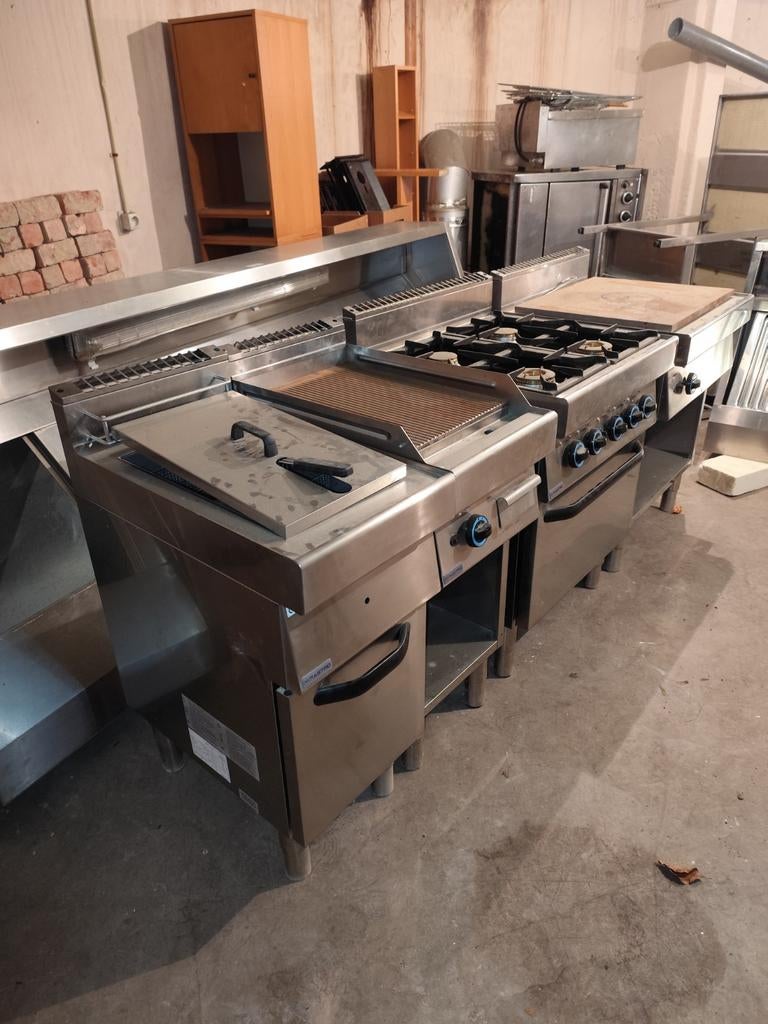 Friteuse, grill, plaque chauffante, feu à gaz, neuf ! ! !, Enlèvement, Neuf, dans son emballage