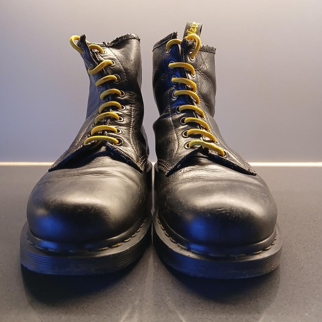 Dr. Martens 1460 mt 43, Bottes, Enlèvement ou Envoi, Comme neuf, Noir