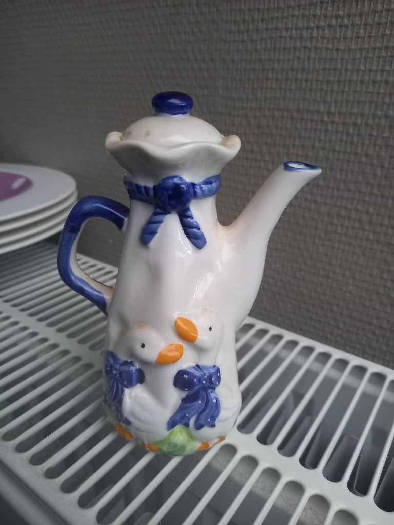 Eendjesservies. melkkannetje, Huis en Inrichting, Keuken | Servies, Ophalen of Verzenden, Gebruikt, Overige typen