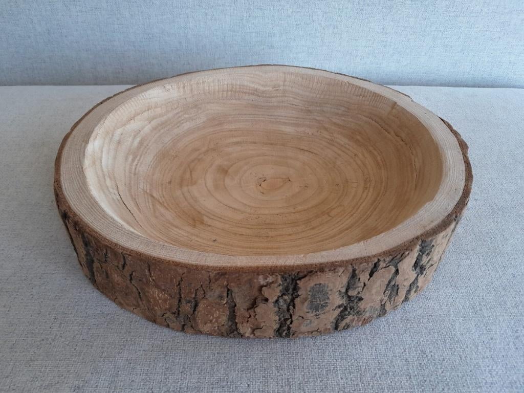 Decoratieve houten schaal gemaakt van een boomstronk, Ophalen of Verzenden, Hout, Schaal