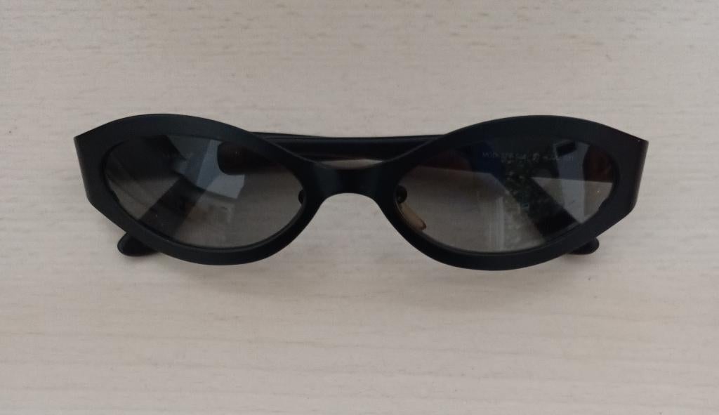 Zonnebril - La Perla - zwart (vintage), Bijoux, Sacs & Beauté, Lunettes de Soleil & Lunettes | Femmes, Comme neuf, Lunettes de soleil