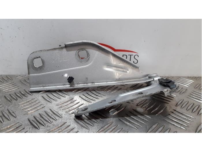 Charnière capot d'un Porsche Cayenne, -, Porsche, 3 mois de garantie, Utilisé