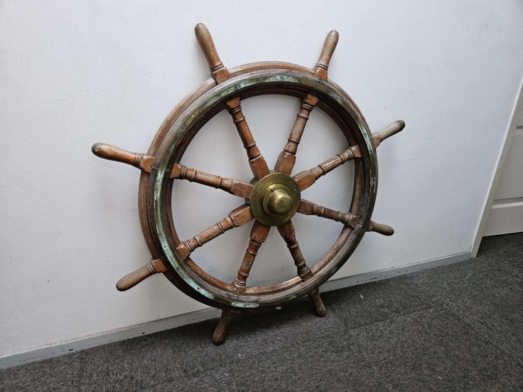 Stuurwiel uit oud vrachtschip scheeproer 125cm, Niet ingevuld, Enlèvement ou Envoi, Niet ingevuld, Bateau à moteur ou Voilier