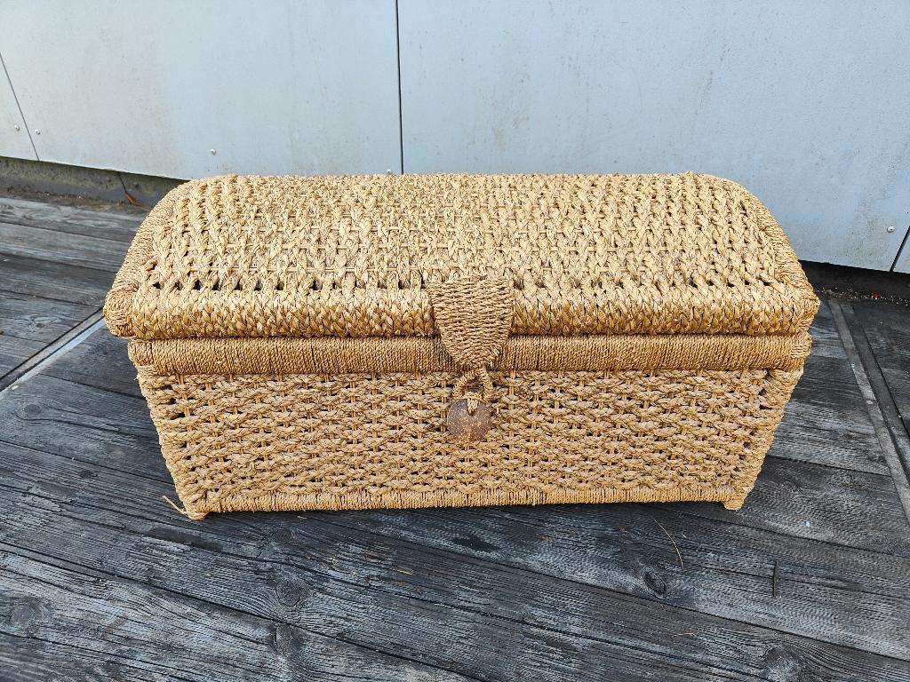 Très jolie malle coffre en jacinthe d'eau, Maison & Meubles, Accessoires pour la Maison | Coffres, Moins de 50 cm, 50 à 100 cm