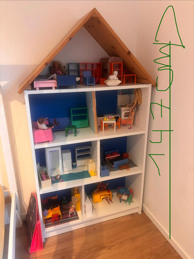 Groot houten Barbie poppenhuis wit en hout, Ophalen, Gebruikt, Poppenhuis