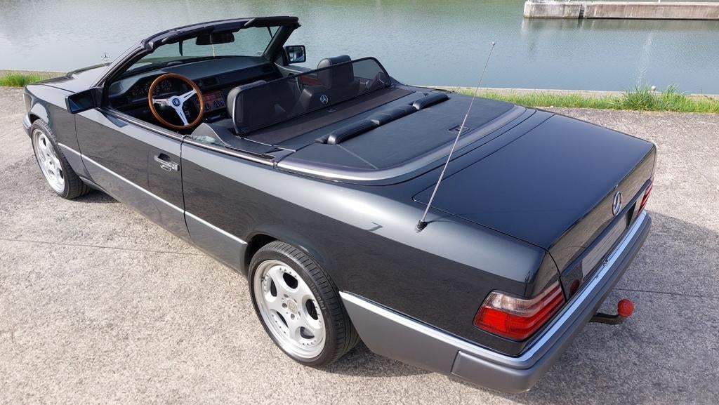 Mercedes w124 e 220 année 1994 122.000km boîte automatique, Autos, Cuir, Achat, Cabriolet, Noir