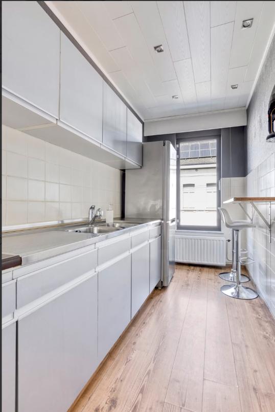 Gratis keuken met apparatuur, Huis en Inrichting, Ophalen, Gebruikt, Enkelwandige keuken, Grijs