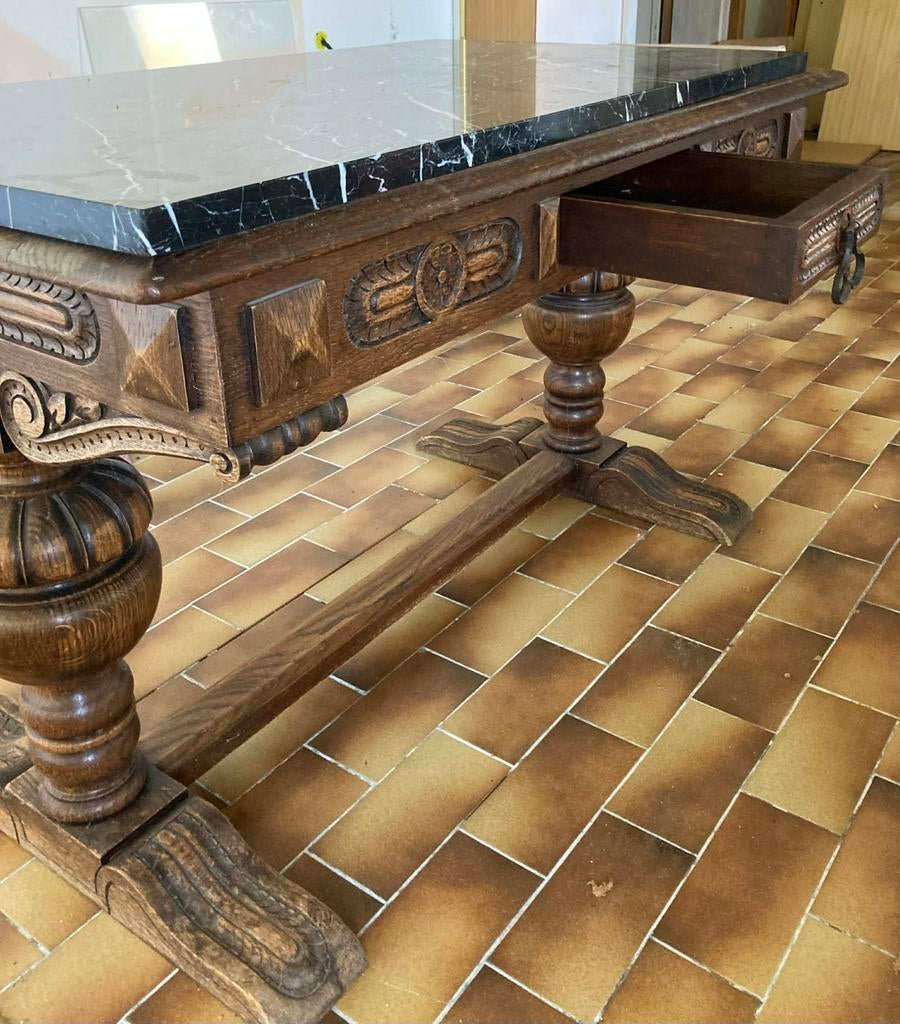 Table basse ancienne, Enlèvement