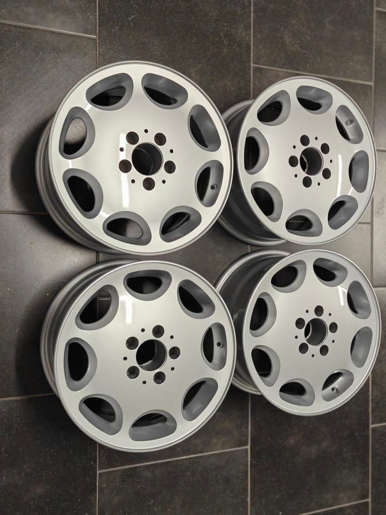 Mercedes R129 500SL W124 16inch gullydeckel putdeksel velgen, Auto-onderdelen, Banden en Velgen, Velg(en), Zomerbanden, 16 inch