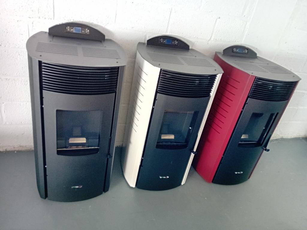 Mondena pelletkachel 15,5kw.5 jaar garantie gratis levering, Ophalen of Verzenden, Nieuw, Pelletkachel