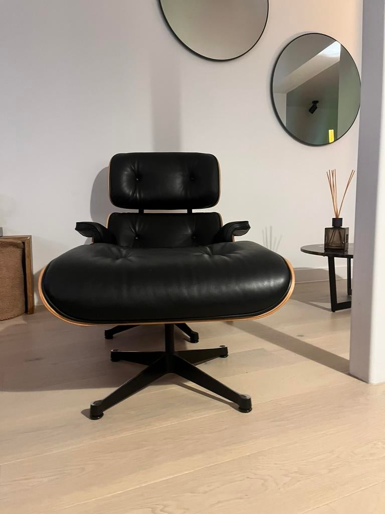 Vitra Eames Lounge Chair & Ottoman + voetenbank, Maison & Meubles, Enlèvement, Comme neuf, Design