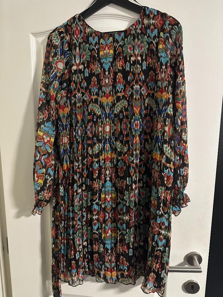 Robe manche longue jamais portée Naf Naf, Neuf, Enlèvement ou Envoi, Autres couleurs, Taille 36 (S)