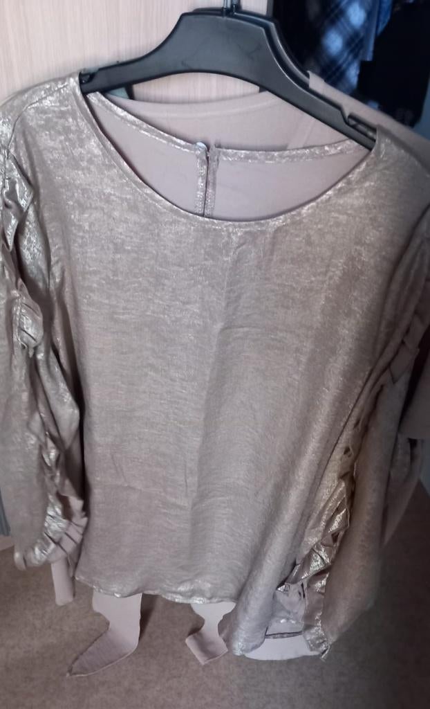 blouse dorée, Neuf, Autre, Taille 46/48 (XL) ou plus grande, Enlèvement ou Envoi