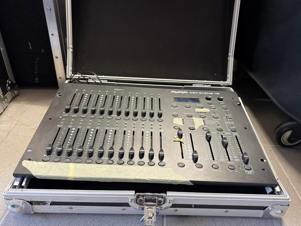AURA DSO Scene 48 DMX lichttafel + flightcase, Muziek en Instrumenten, Ophalen, Gebruikt